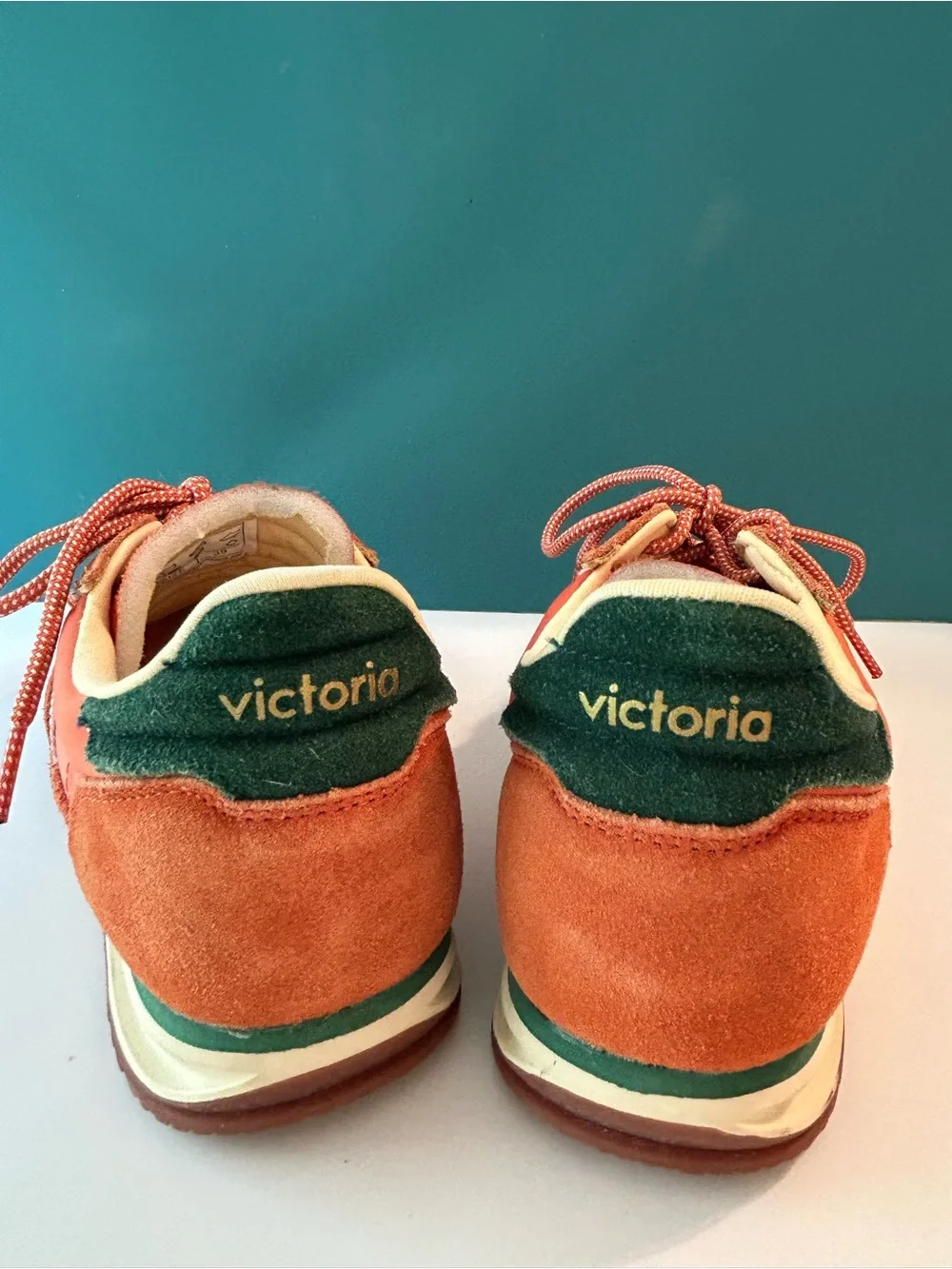 Victoria Saturno Retro Athleisure Trainers-size 39-Spain
